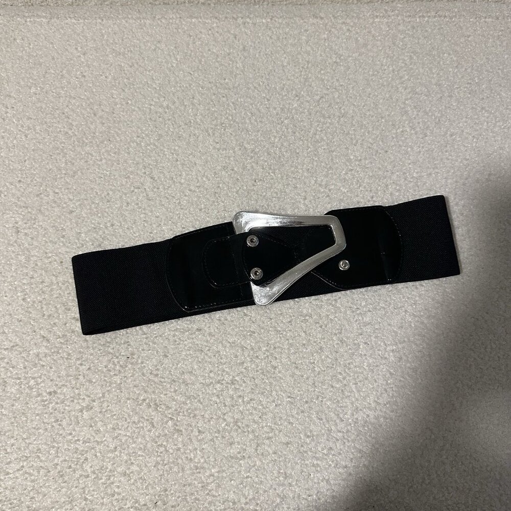 Women’s Black Button Clasp Belt With‎ Silver Buckle